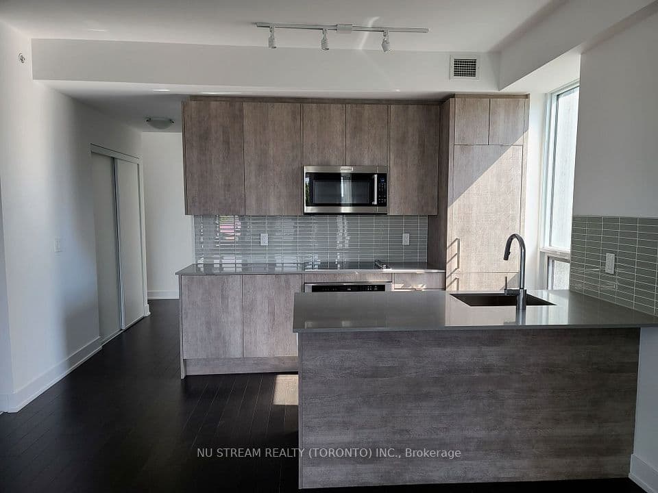 181 Bedford Road 307, Toronto, ON M5R 0C2 – main photo