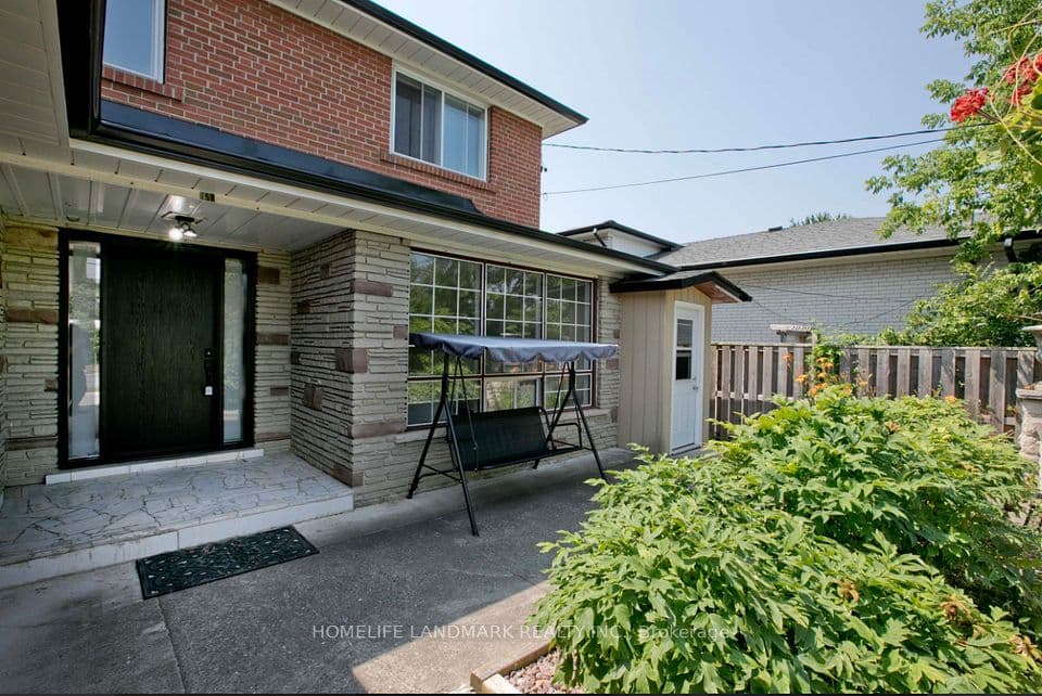 157 Pleasant View Drive, Toronto, ON M2J 3R3 – photo 2