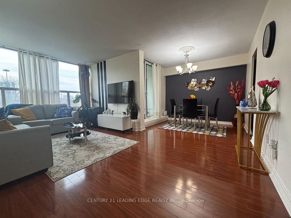 15 Vicora Linkway 304, Toronto, ON M3C 1A7 – photo 2