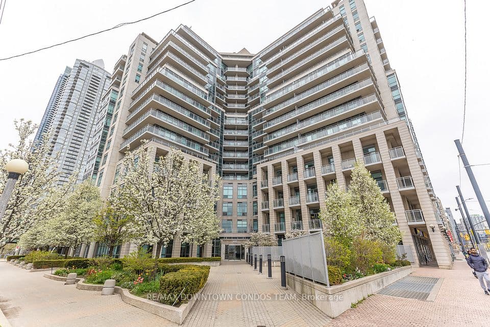 410 Queens Quay W 404, Toronto, ON M5V 3T1 – photo 3
