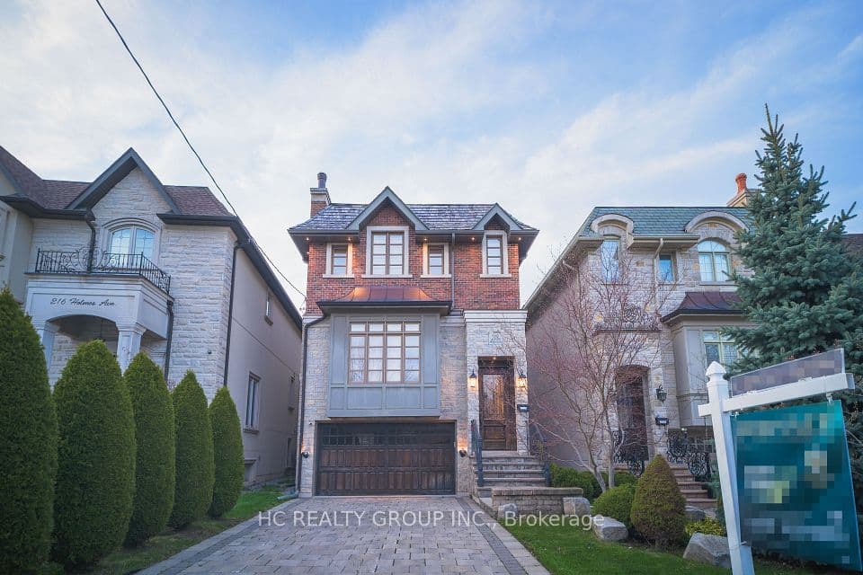 218A Holmes Avenue, Toronto, ON M2N 4N1 – main photo