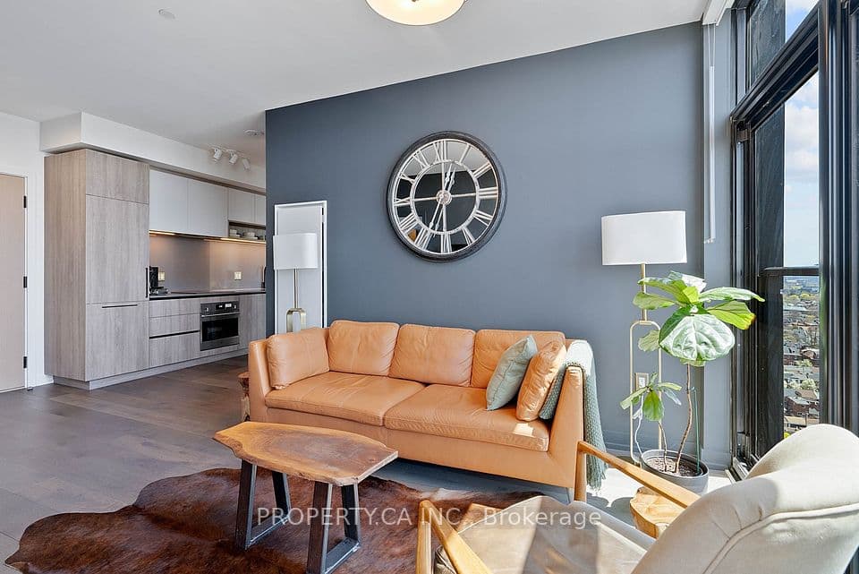 181 Sterling Road UPH02, Toronto, ON M6R 2B2 – photo 3