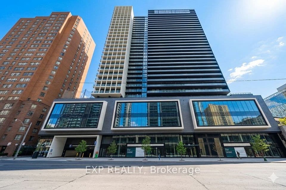 20 Edward Street 607, Toronto, ON M5G 0C5 – main photo