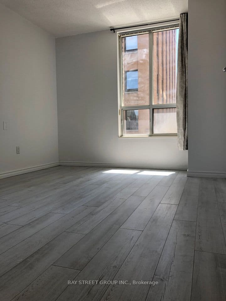 284 Bloor Street W 308, Toronto, ON M5S 3B8 – photo 3