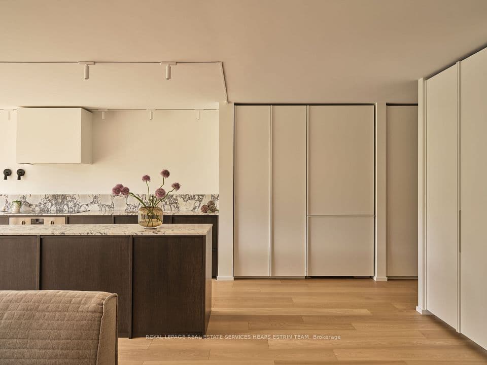 225 Davenport Road 514, Toronto, ON M5R 3R2 – photo 3