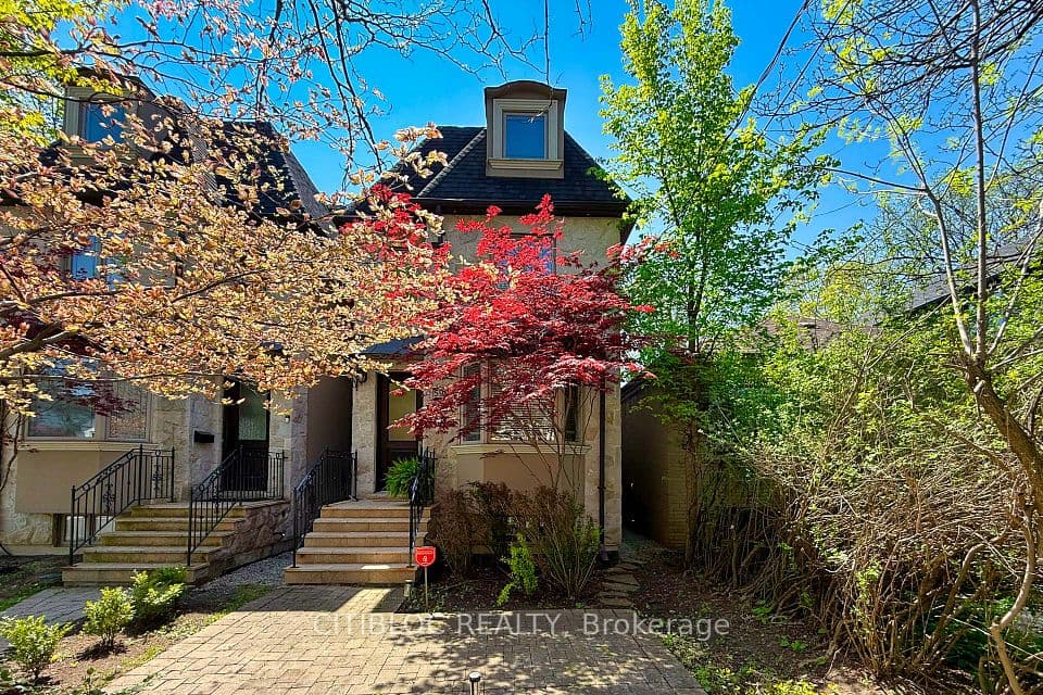 599 Woburn Avenue, Toronto, ON M5M 1M2 – main photo