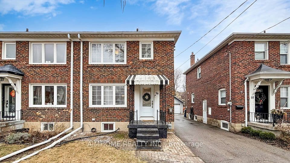 39 Brentcliffe Road, Toronto, ON M4G 3Y4 – main photo