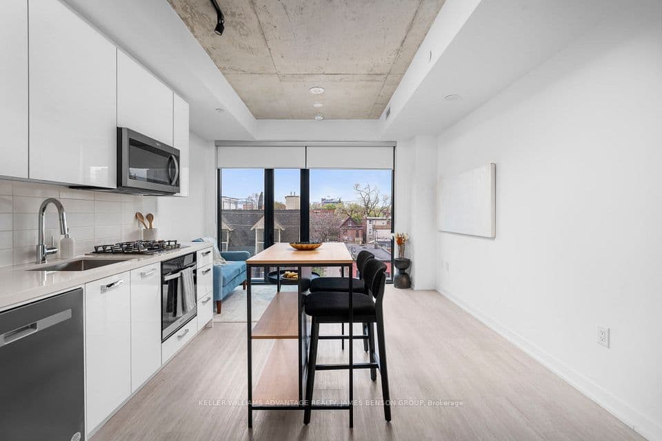 195 McCaul Street 301, Toronto, ON M5T 1W6 – main photo