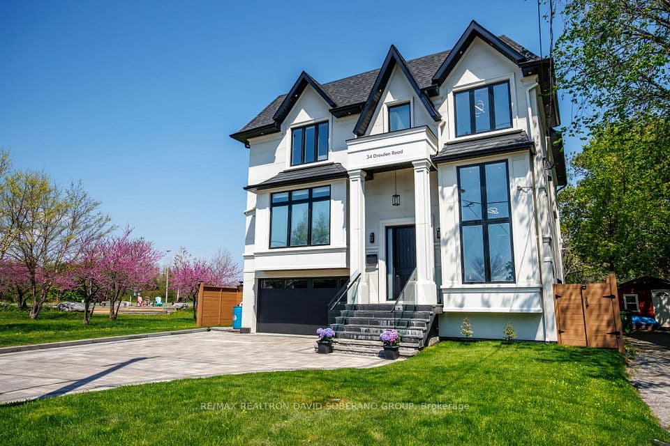 34 Dresden Road, Toronto, ON M3H 1W9 – main photo