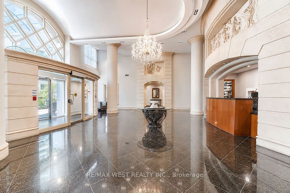 23 Lorraine Drive 2105, Toronto, ON M2N 6Z6 – photo 2