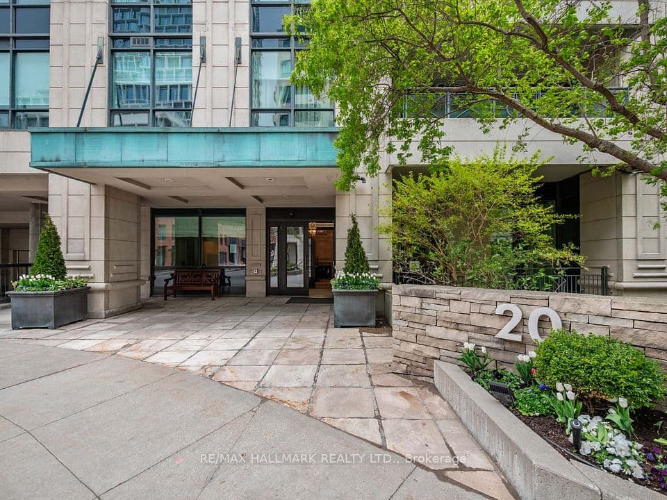 20 Scrivener Square 716, Toronto, ON M4W 3X9 – photo 2