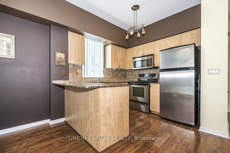 509 Beecroft Road 2002, Toronto, ON M2N 0A3 – photo 3