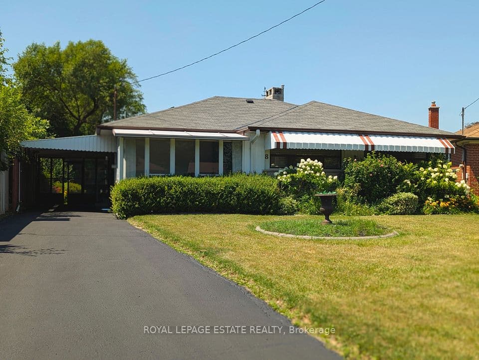8 Wallbridge Court, Toronto, ON M2R 1W1 – photo 2