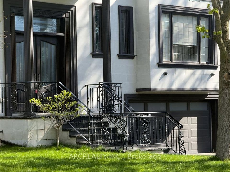 188 Alfred Avenue, Toronto, ON M2N 3J4 – photo 2