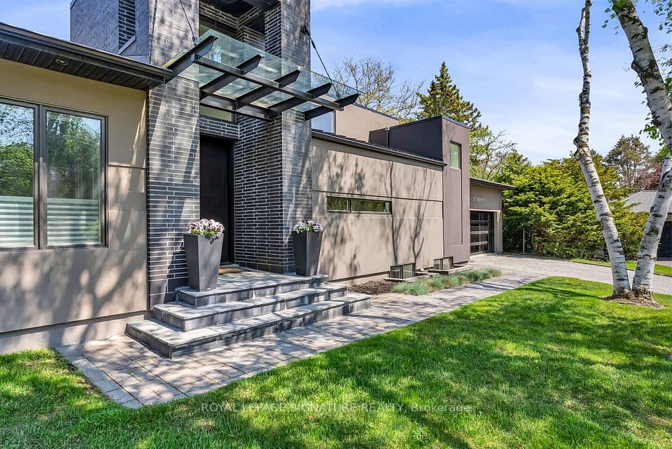11 Sandpiper Court, Toronto, ON M3A 3G7 – photo 2