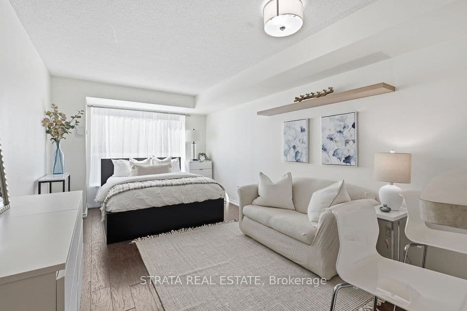 109 Front Street E 440, Toronto, ON M5A 4P7 – main photo