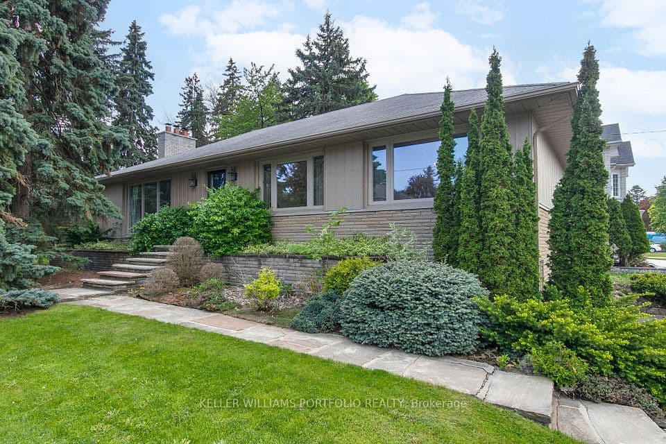 29 Winlock Park, Toronto, ON M2M 1Z1 – main photo