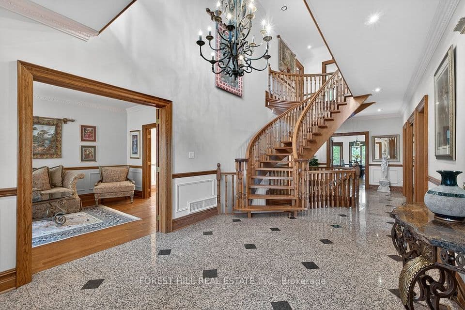 162 Codsell Avenue, Toronto, ON M3H 3W6 – photo 3
