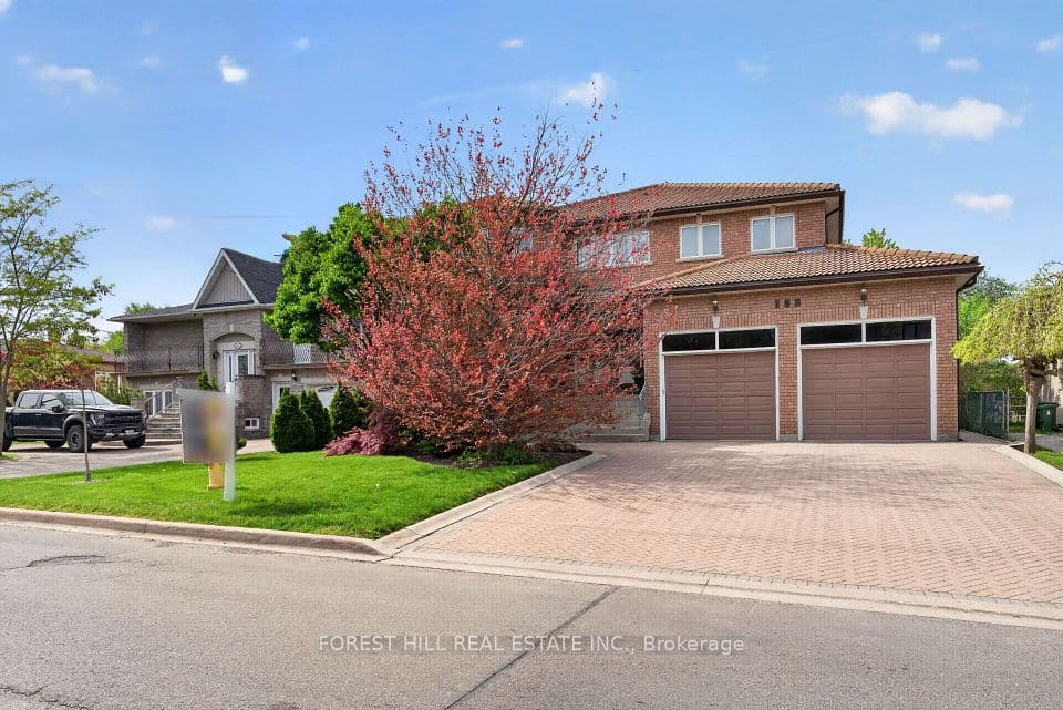 162 Codsell Avenue, Toronto, ON M3H 3W6 – main photo
