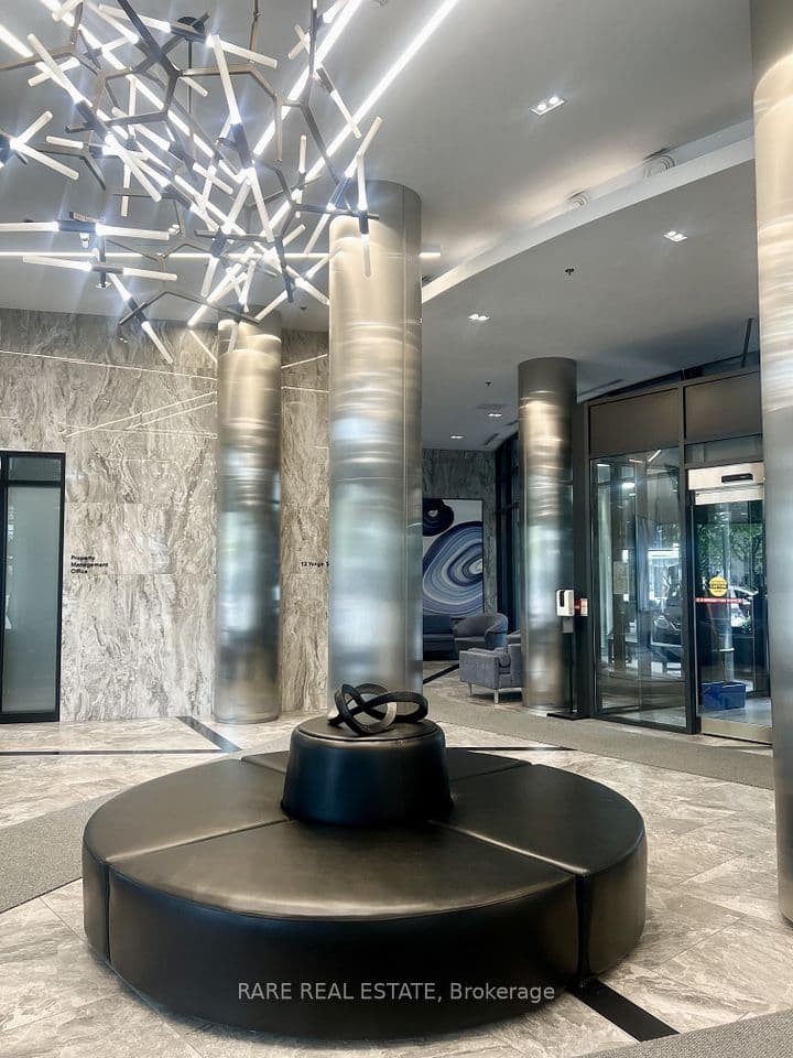 12 Yonge Street N 501, Toronto, ON M5E 1Z9 – photo 2