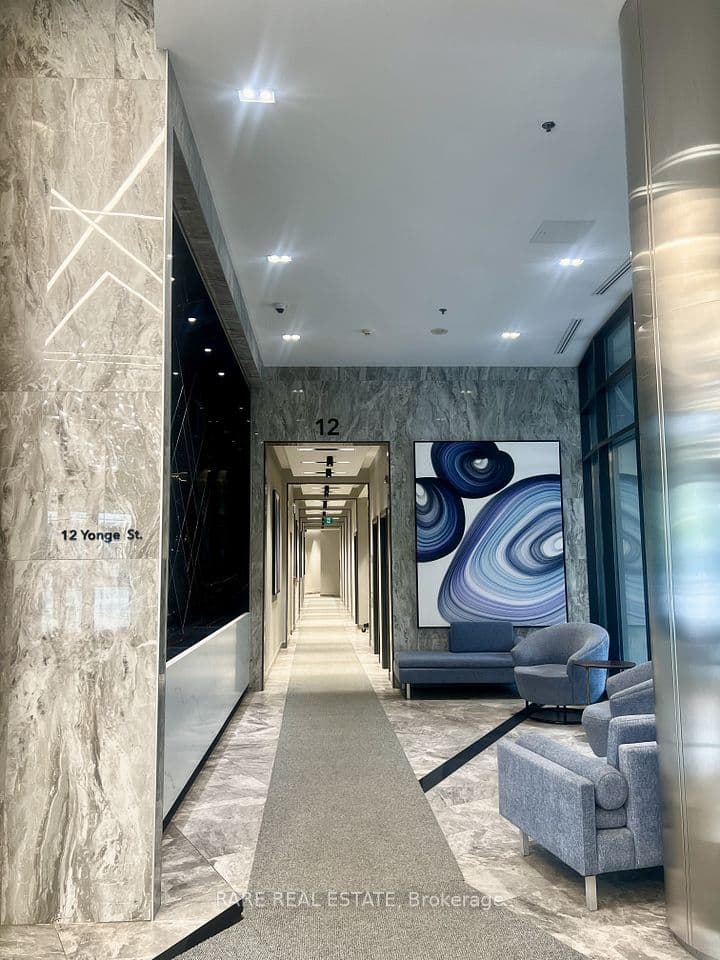 12 Yonge Street N 501, Toronto, ON M5E 1Z9 – photo 3