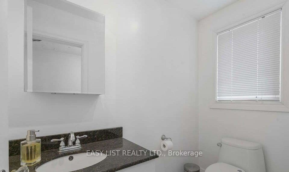 41 Churchill Avenue, Toronto, ON M2N 1Y6 – photo 2
