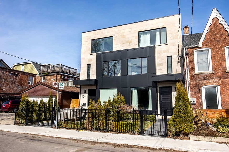 102 Ulster Street, Toronto, ON M5S 1G1 – photo 2