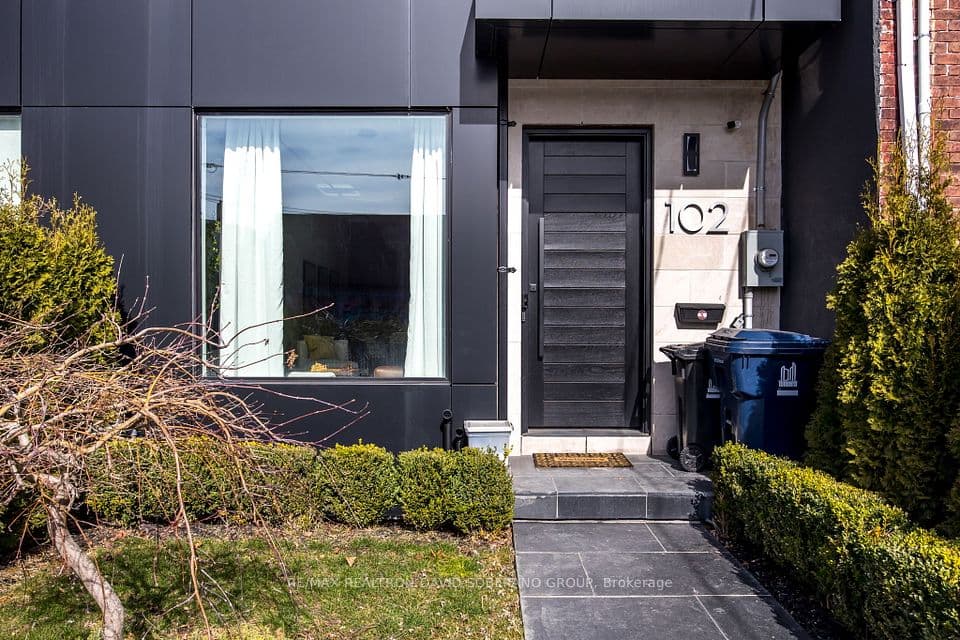 102 Ulster Street, Toronto, ON M5S 1G1 – photo 3
