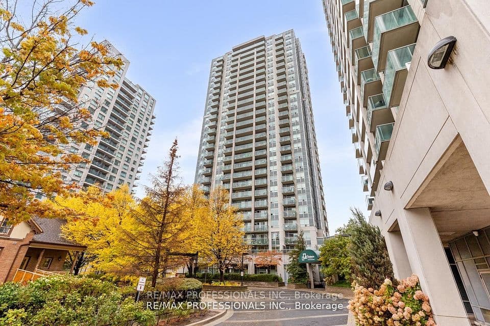 18 Harrison Garden Boulevard 706, Toronto, ON M2N 7J7 – main photo