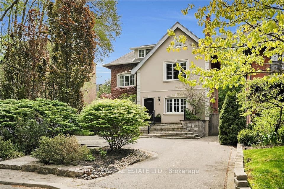 3 Shorncliffe Avenue, Toronto, ON M4V 1S9 – main photo