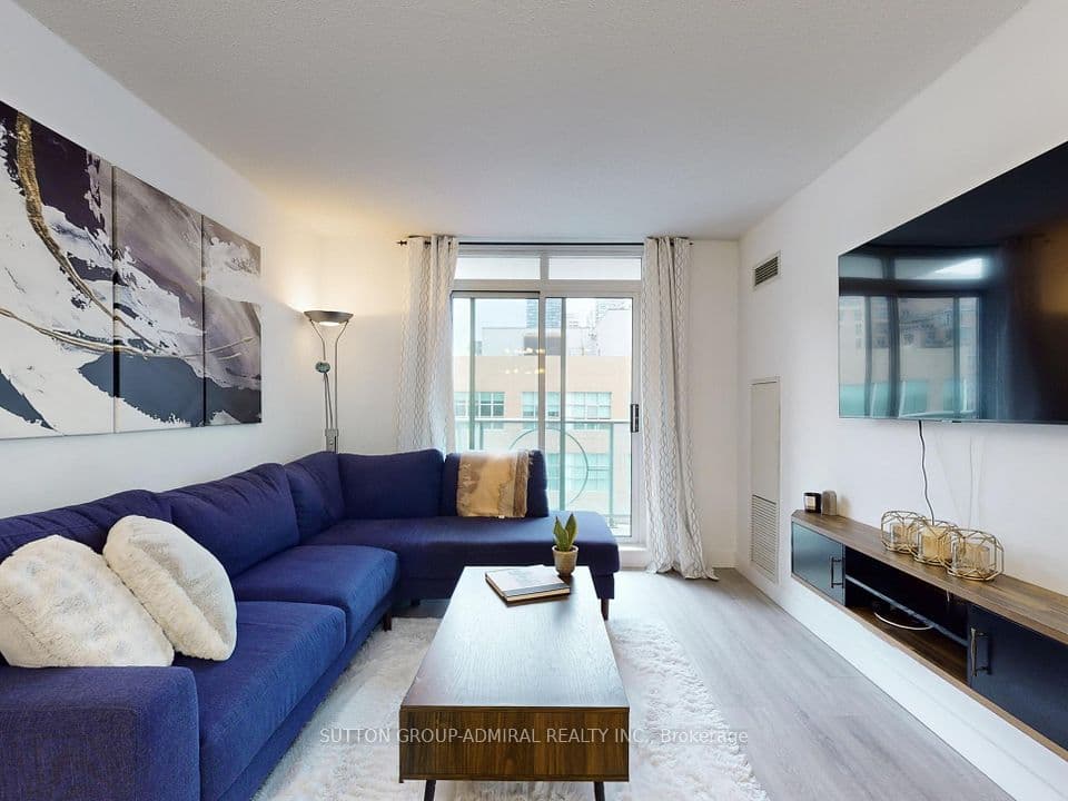 212 Eglinton Avenue E 1005, Toronto, ON M4P 1K2 – photo 3