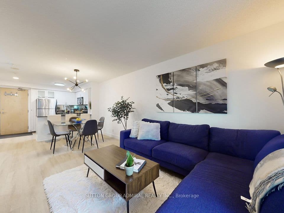 212 Eglinton Avenue E 1005, Toronto, ON M4P 1K2 – photo 2