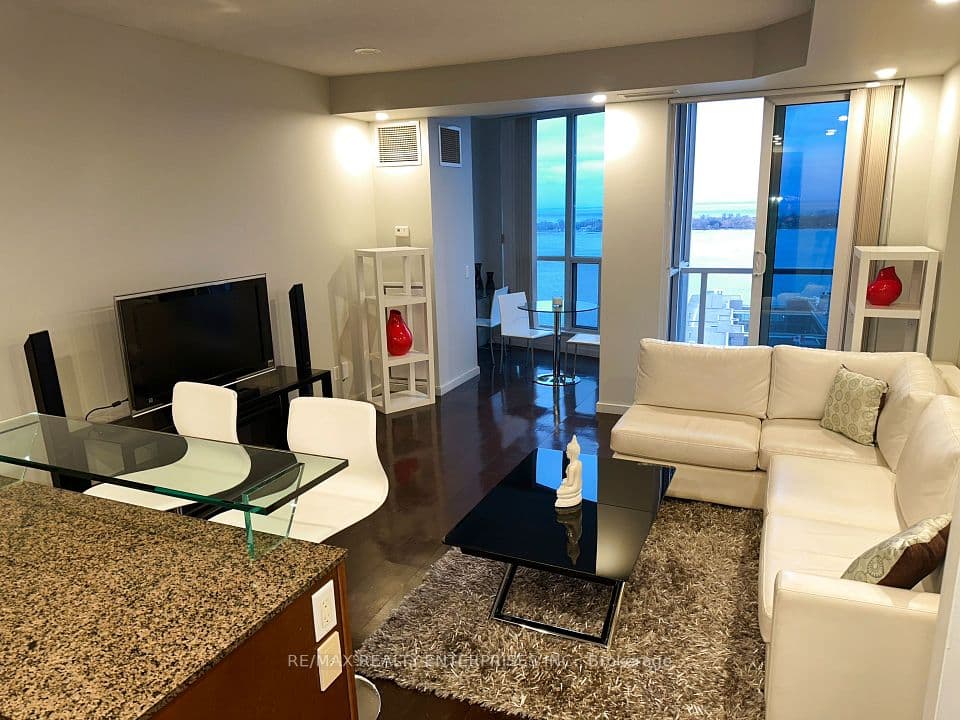 8 York Street 2710, Toronto, ON M5J 2Y2 – main photo