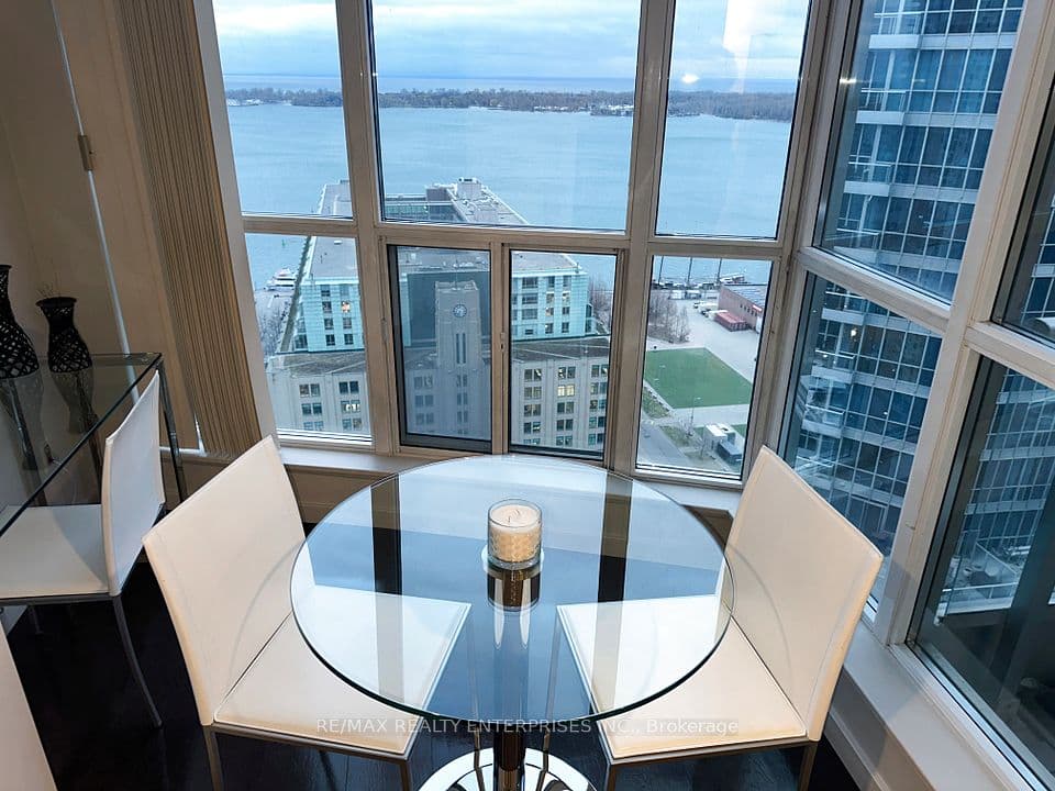 8 York Street 2710, Toronto, ON M5J 2Y2 – photo 3