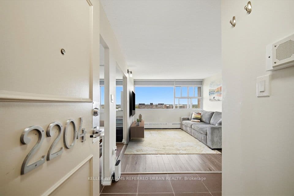 715 Don Mills Road 2204, Toronto, ON M3C 1S5 – main photo