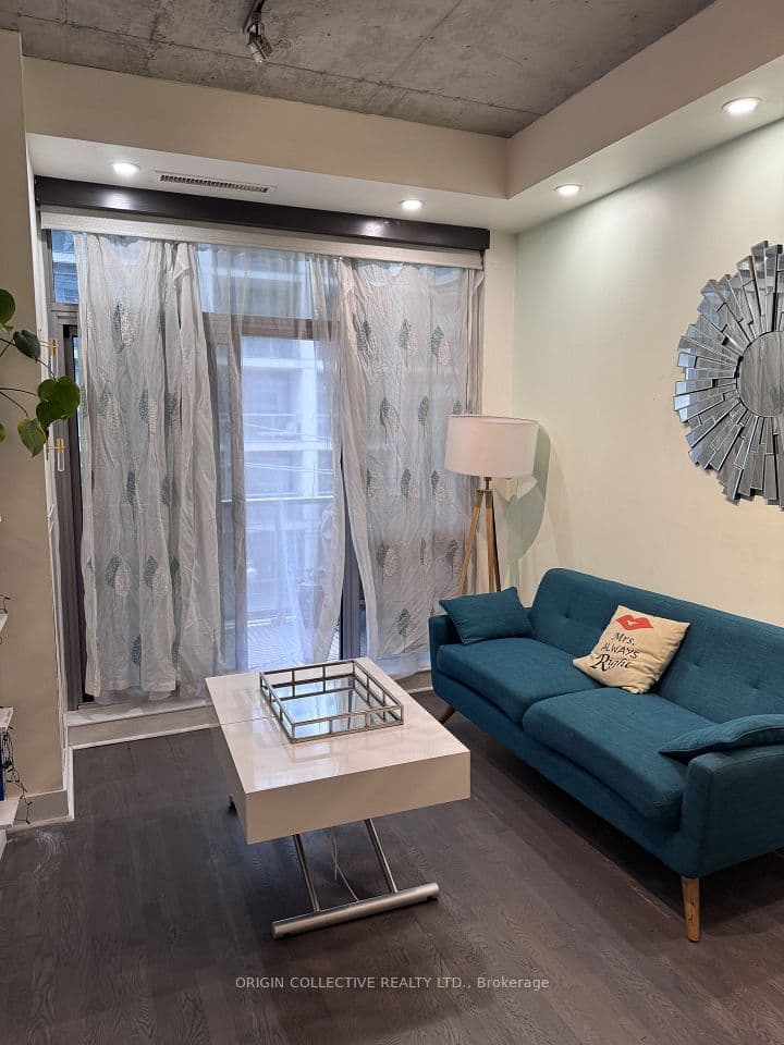 399 Adelaide Street W 417, Toronto, ON M5V 1S1 – main photo