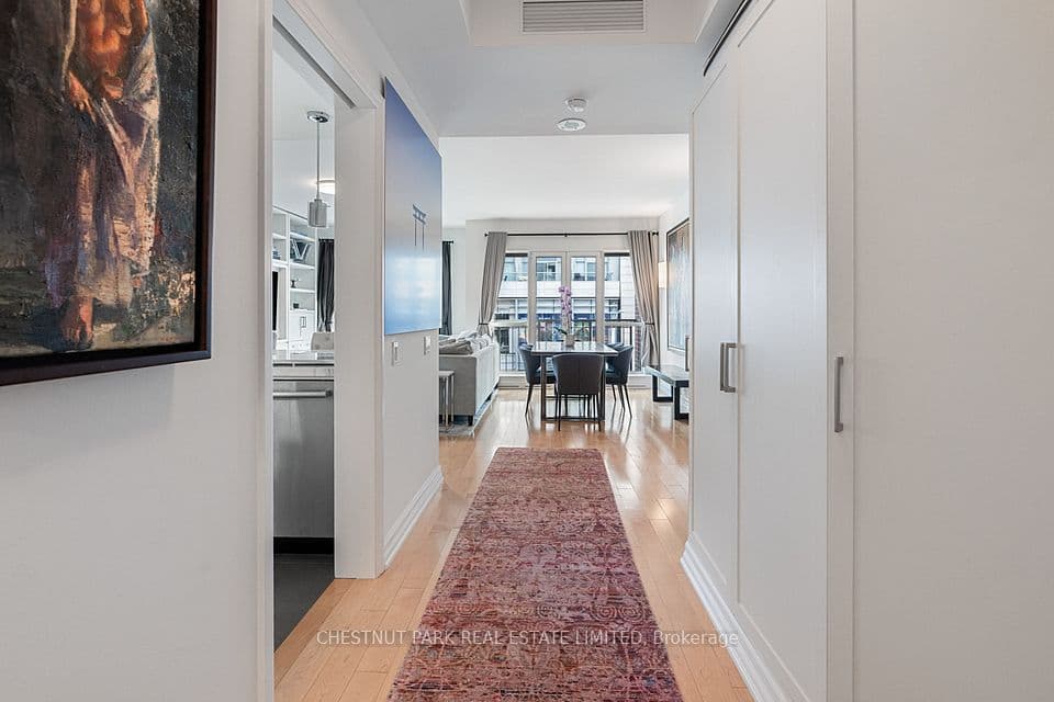 38 Avenue Road 304, Toronto, ON M5R 2G2 – photo 2
