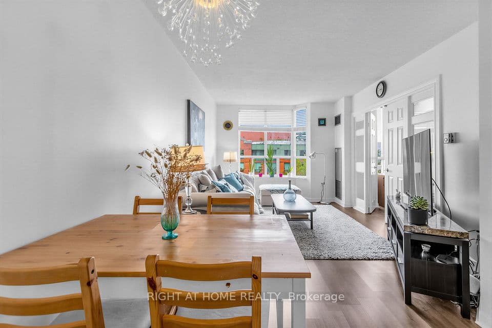 284 Bloor Street W 804, Toronto, ON M5S 3B8 – photo 3