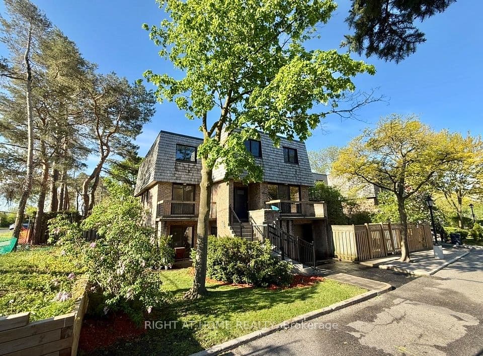 7 Vale Carse Way 24, Toronto, ON M2R 3H4 – photo 2