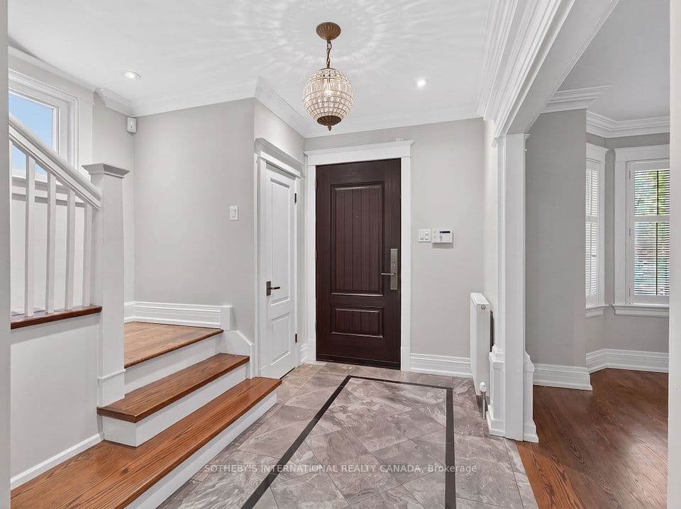 70 Oriole Road, Toronto, ON M4V 2G1 – photo 2