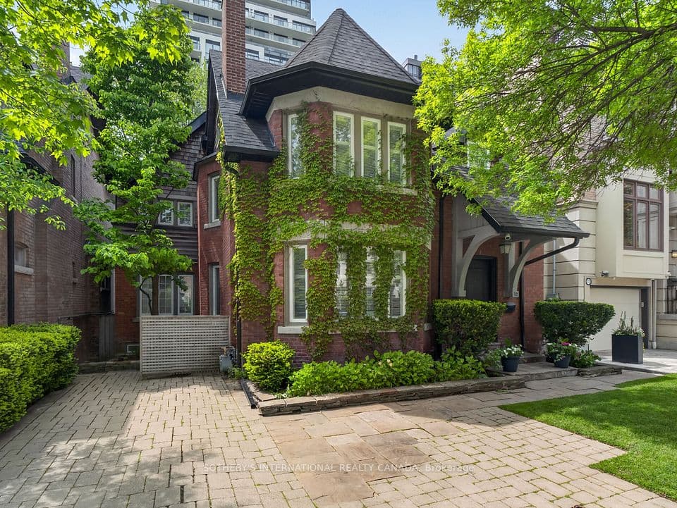 70 Oriole Road, Toronto, ON M4V 2G1 – main photo