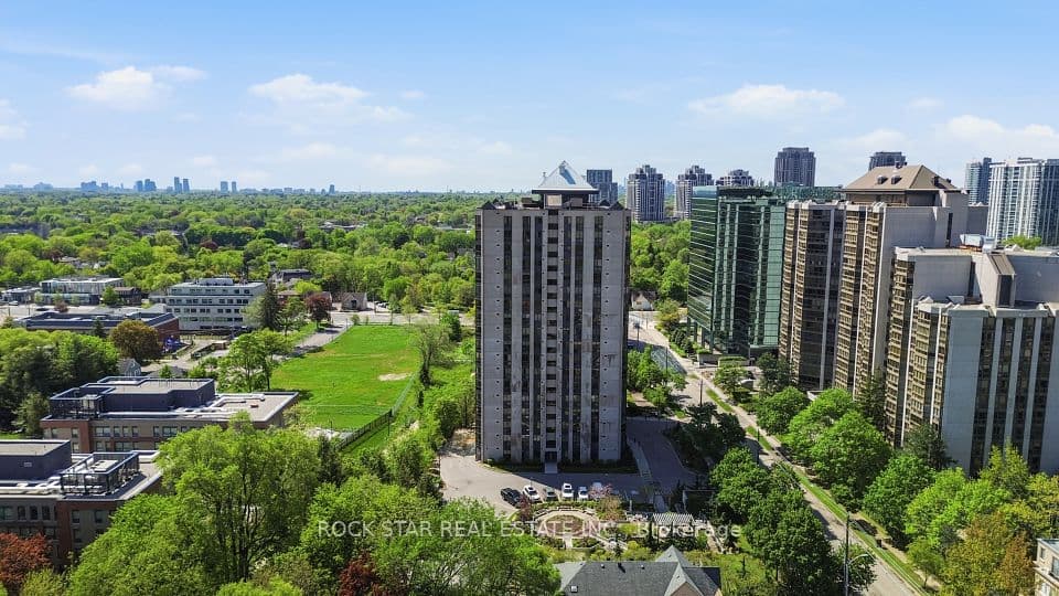 5 Kenneth Avenue 701, Toronto, ON M2N 6M7 – photo 2