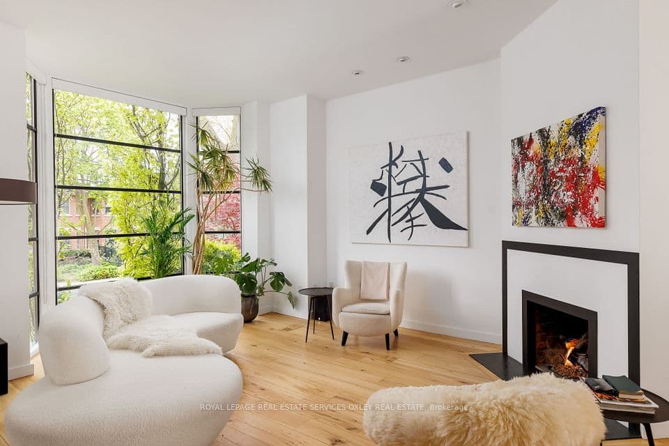 28 Roxborough Street W, Toronto, ON M5R 1T8 – photo 3