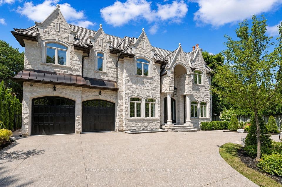 29 Junewood Crescent, Toronto, ON M2L 2C3 – main photo