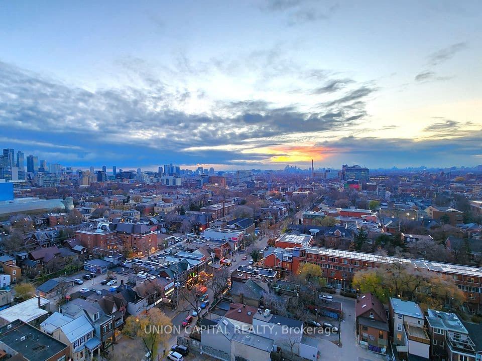 195 McCaul Street 1601, Toronto, ON M5T 1W6 – photo 2