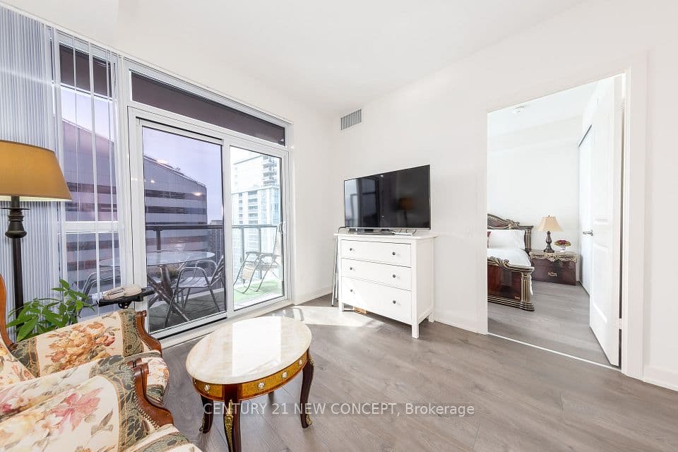 4955 Yonge Street 2712, Toronto, ON M2N 0L8 – photo 2