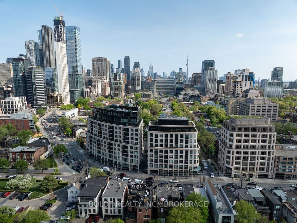 181 Davenport Road 702, Toronto, ON M5R 1J1 – main photo