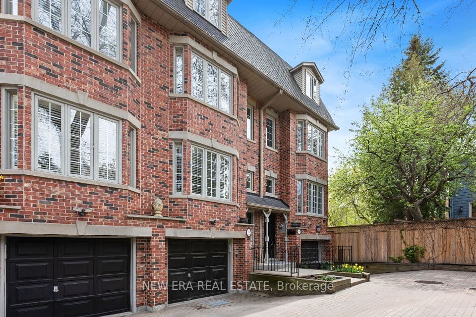 35 Spruce Street B, Toronto, ON M5A 2H8 – main photo