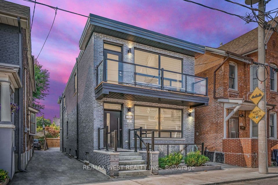 268 Sterling Road, Toronto, ON M6R 2B9 – photo 2