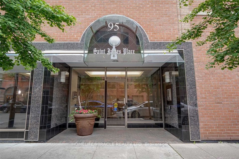 95 Lombard Street 605, Toronto, ON M5C 2V3 – main photo